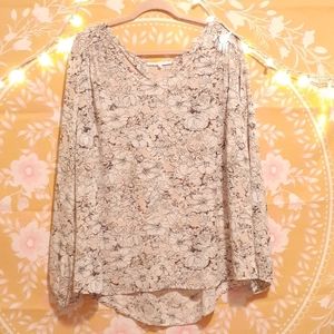 Violet & Claire Pink White Floral Flowy Long sleeve Blouse